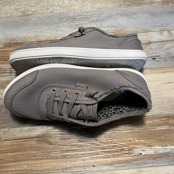 NWOB Bob’s Memory Foam - Picture 7 of 10